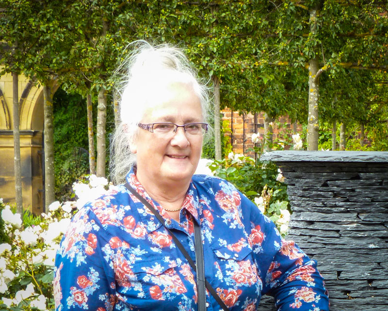Image of the author and illustrator Jan Parnham